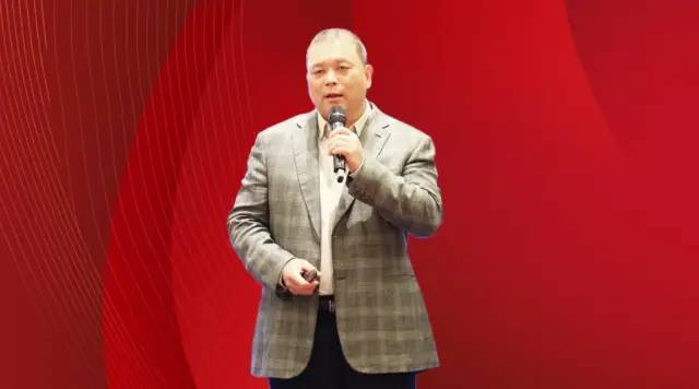 AG真人国际官方网站董事长周国辉2022新年致辞：风雨事后，彩虹越发绚烂！